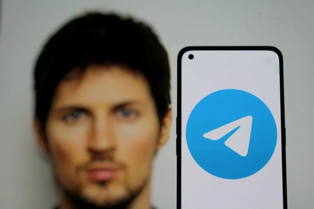 Telegram-Logo und Porträt Foto des Telegram-Gründers als Bild für Beitrag über Telegram Wett Tipps